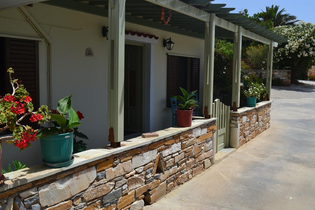 Stelios Zalonis Apartments Tinos Luaran gambar